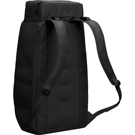 Hugger backpack 30l. Db, Black Out color