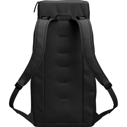 Hugger backpack 30l. Db, Black Out color