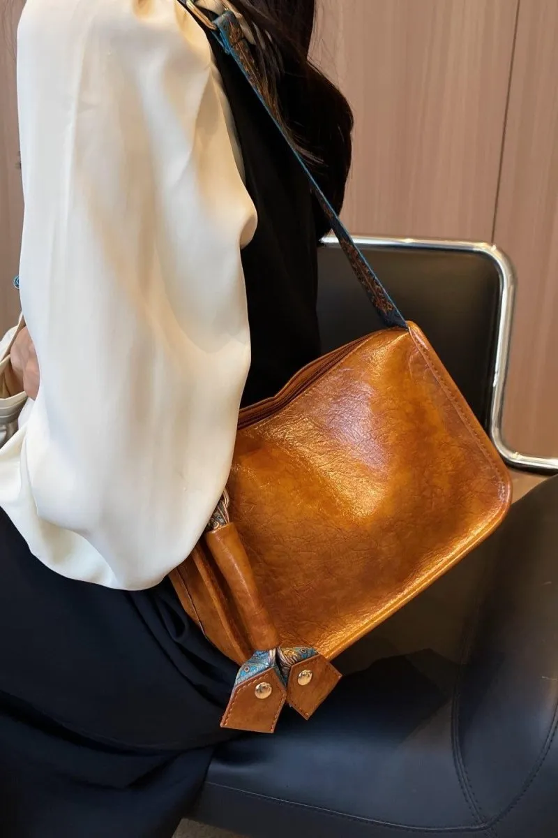 Jasmine Adored Leather Shoulder Bag