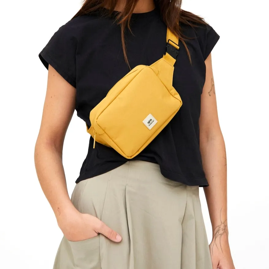 Reef Crossbody Bag / Mustard