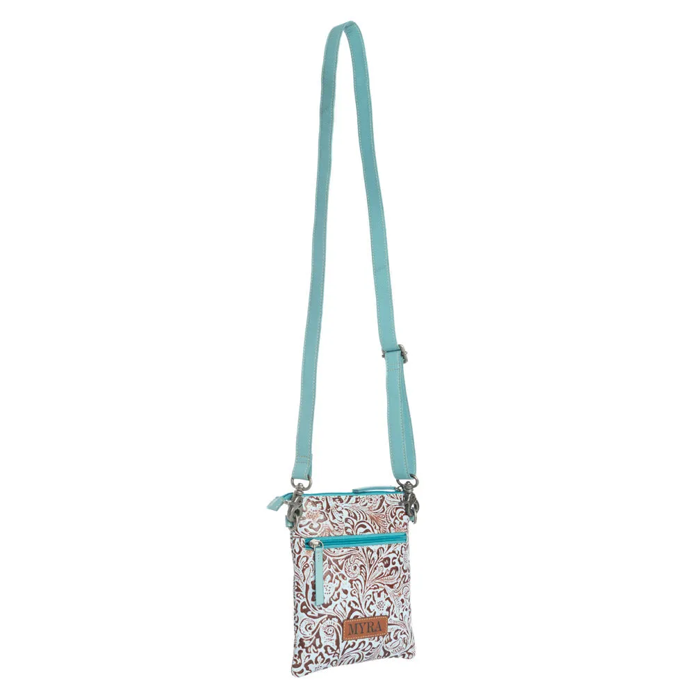 Wonder Trail Shoulder Bag in Turquoise